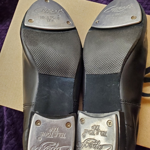 Capizo Black Tap Shoes - Picture 3 of 3